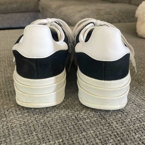 LIKE NEW ADIDAS Gazelle Bold Platforms! - Picture 8 of 12